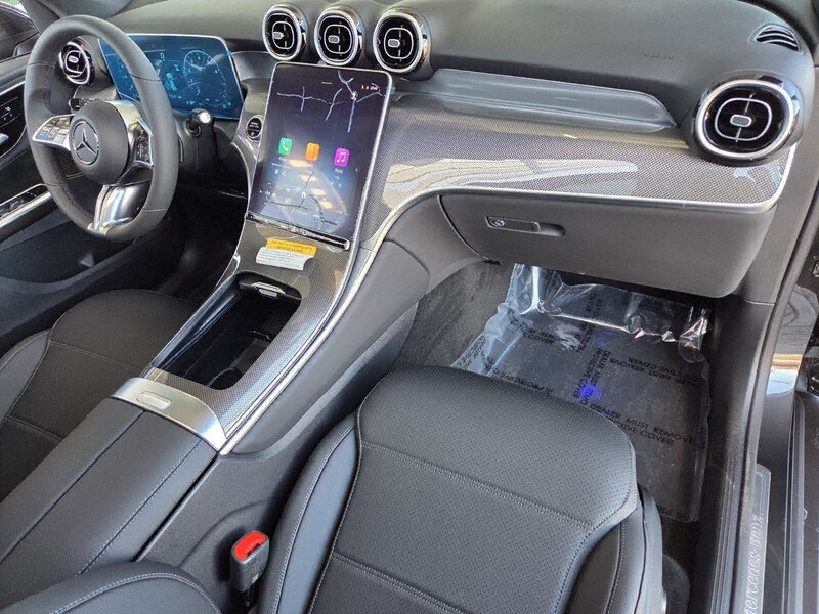 New 2026 Graphite Grey Metallic Mercedes-Benz GLC 300 SUV image 19
