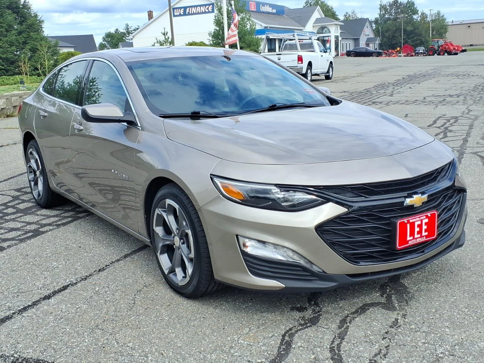 Used 2024 Mineral Gray Metallic Chevrolet LT image 3