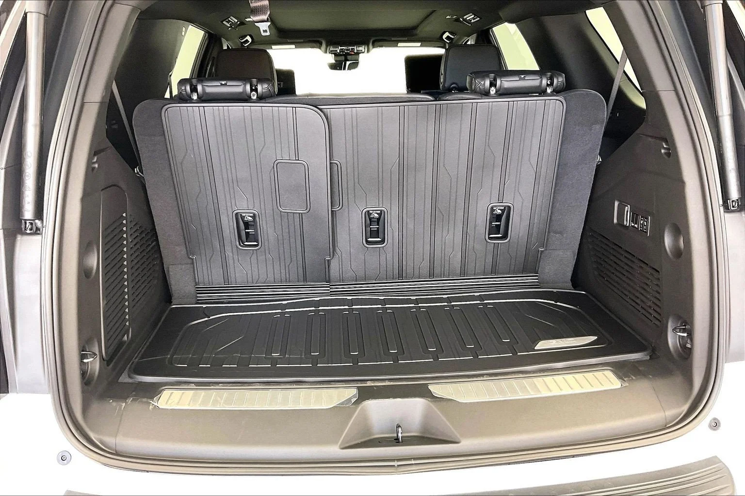 New 2026 Glacier White Tricoat GMC Denali image 11
