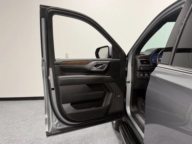 Used 2023 Gray Chevrolet High Country image 11