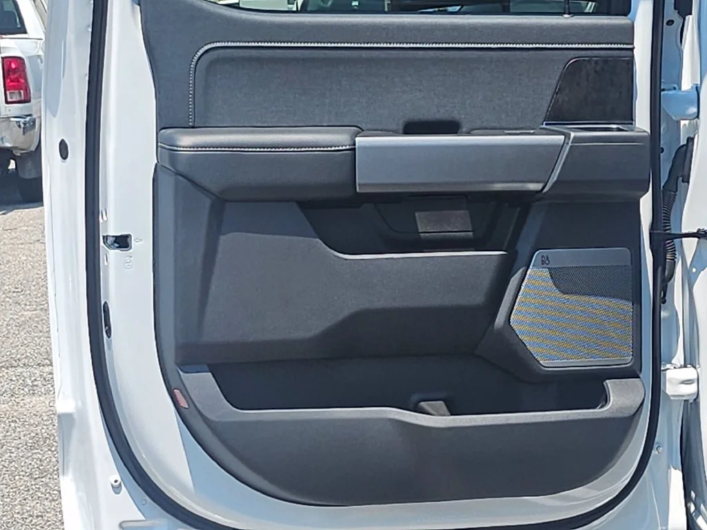 New 2026 Oxford White Ford F-250® Lariat® image 35