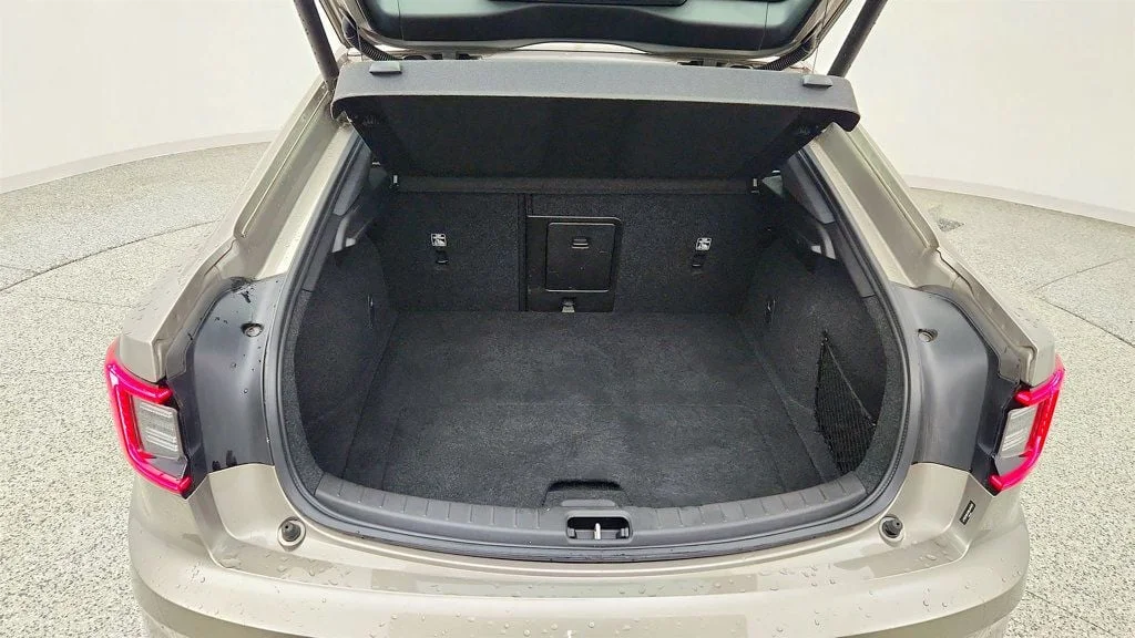 Used 2022 Moon Polestar Long Range Dual Motor image 23
