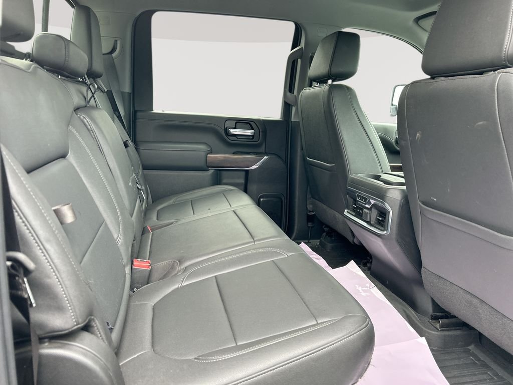 Used 2023 White GMC SLT image 25