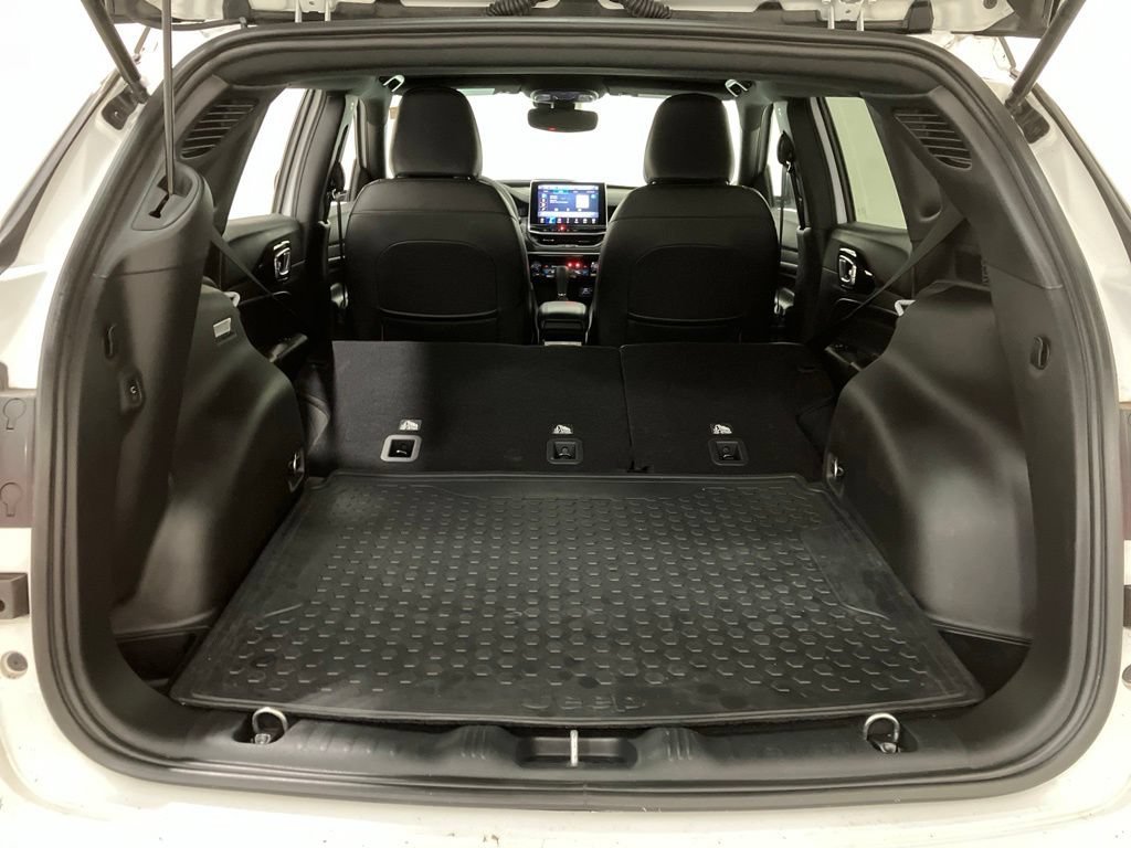 Used 2024 Bright White Clearcoat Jeep Trailhawk image 17