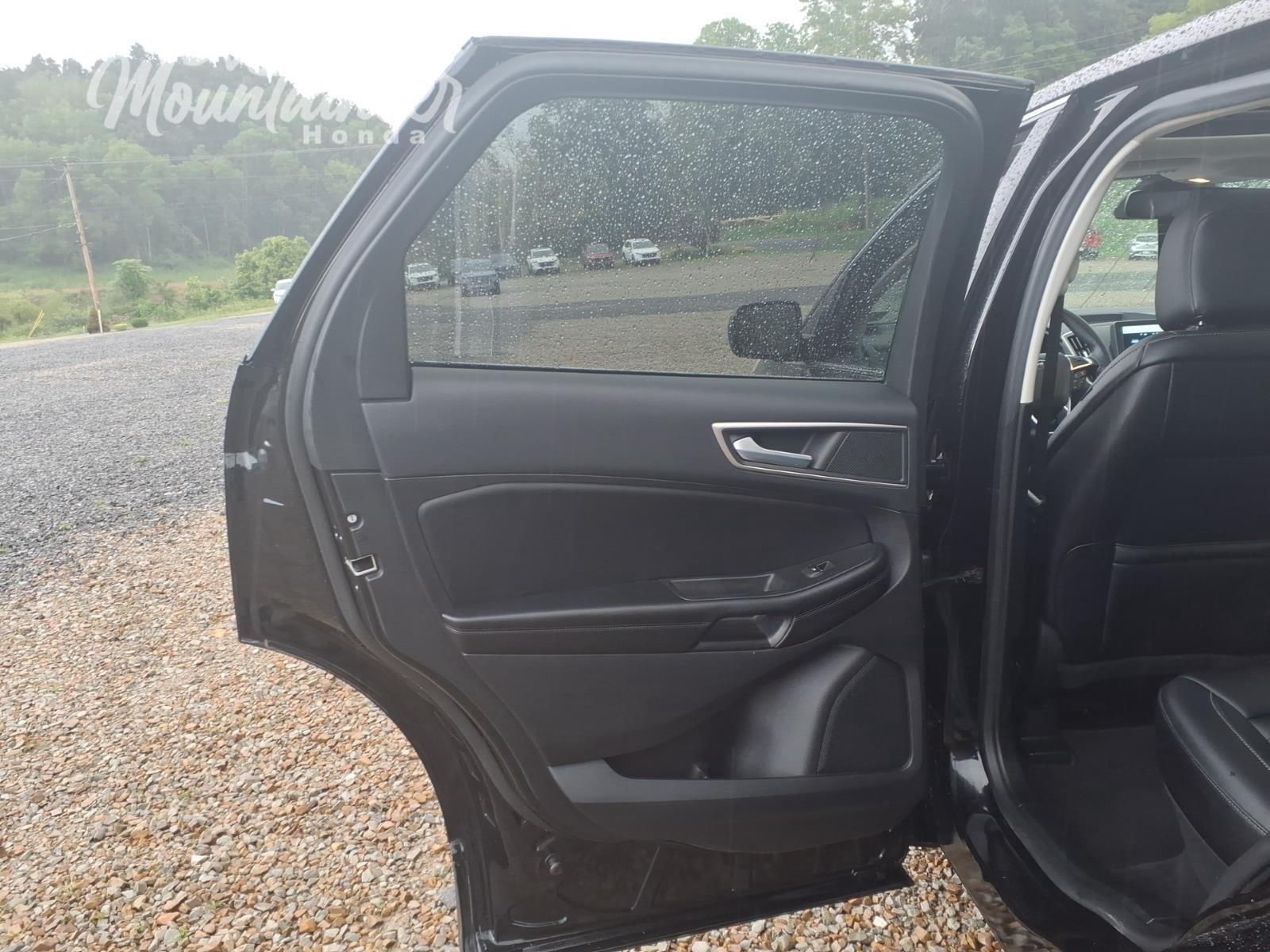 Used 2022 Agate Black Ford SEL image 15