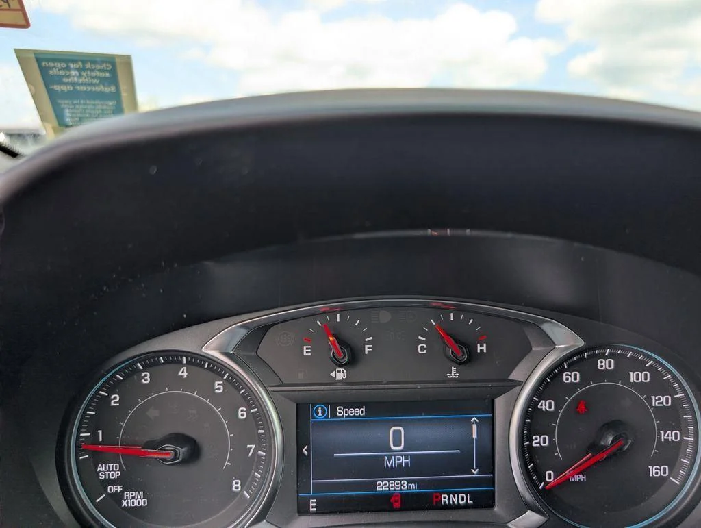Used 2023 Summit White Chevrolet RS image 15