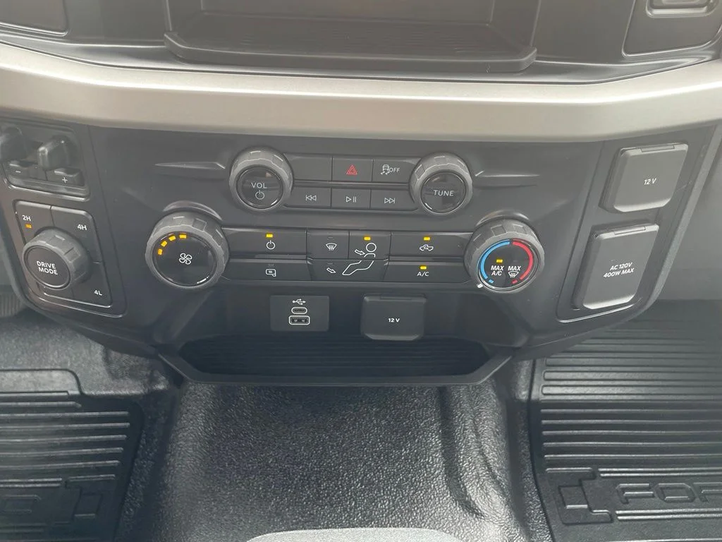 New 2026 Carbonized Gray Metallic Ford F-350® XLT image 19