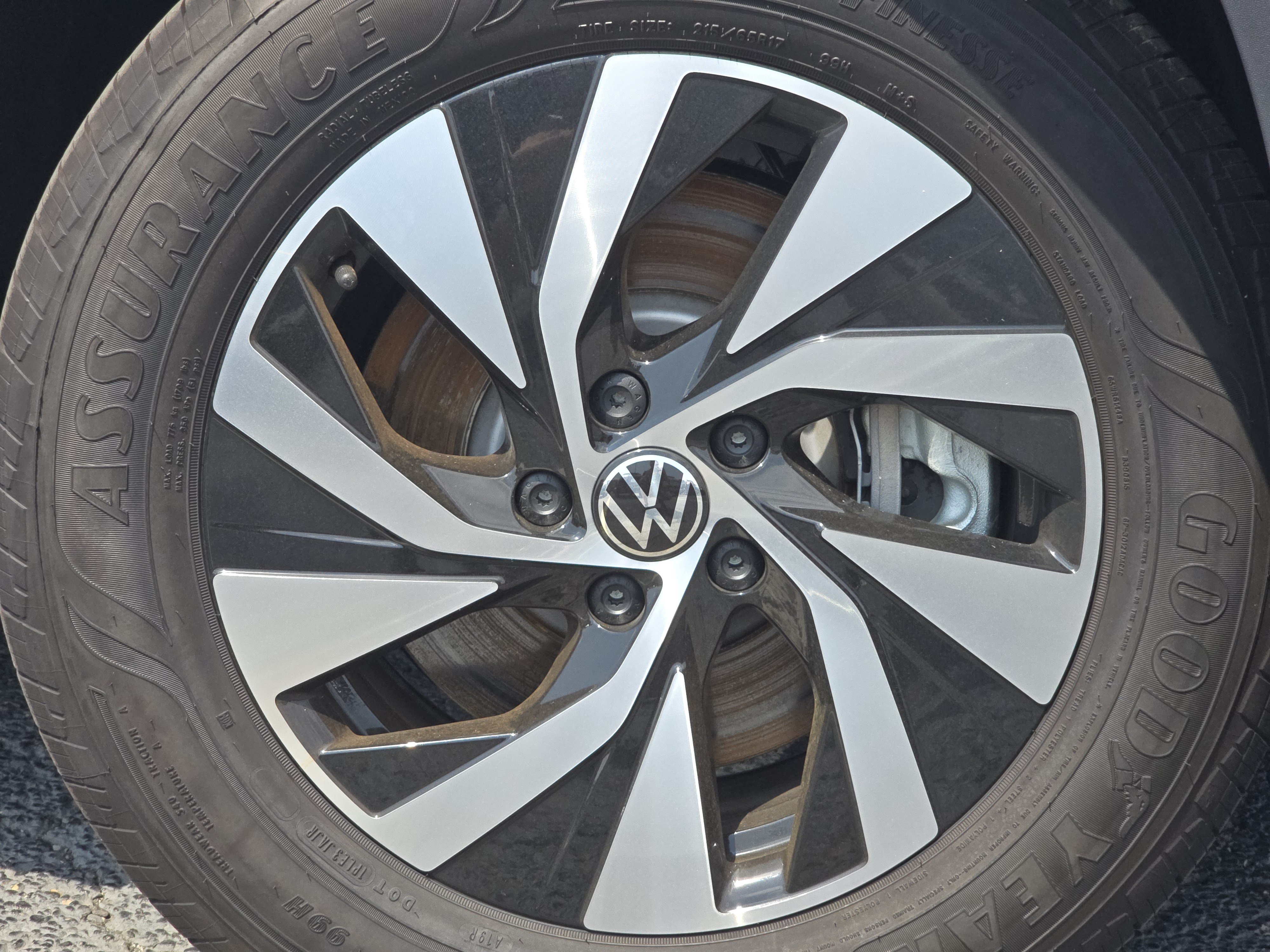 2026 Volkswagen Tiguan S - Photo 14