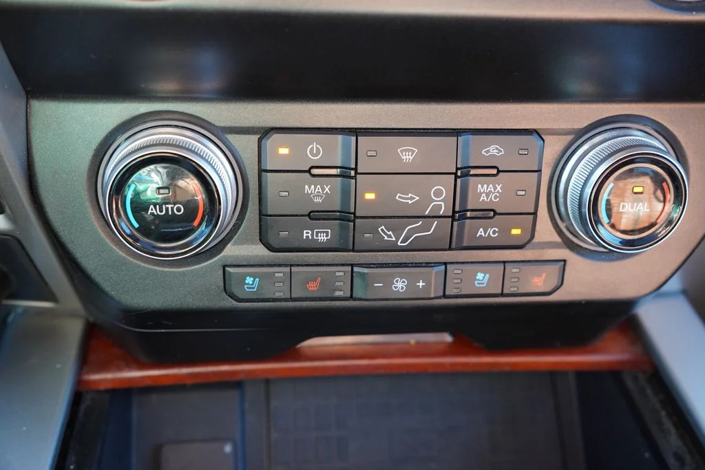 Used 2020 Gray Ford King Ranch image 7