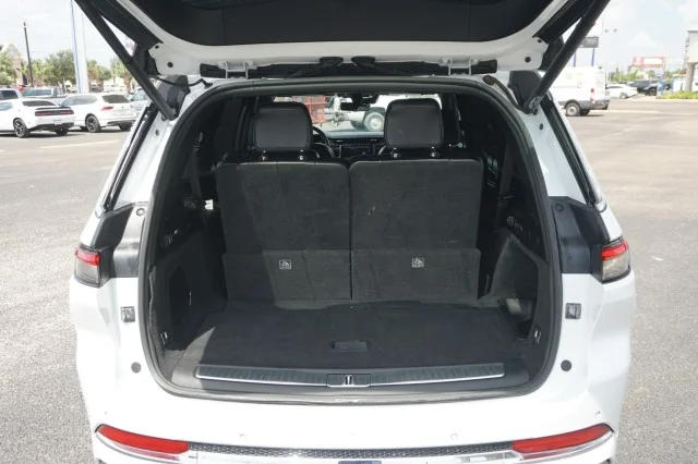 Used 2021 WHITE Jeep Overland image 10