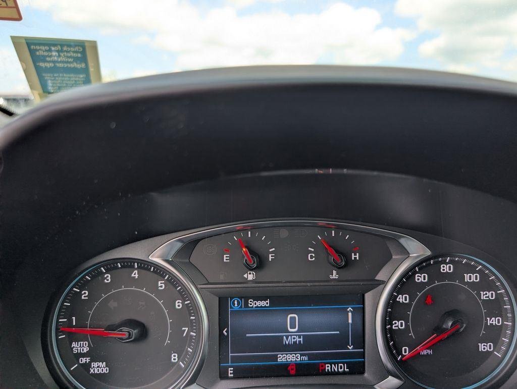 Used 2023 Summit White Chevrolet RS image 15