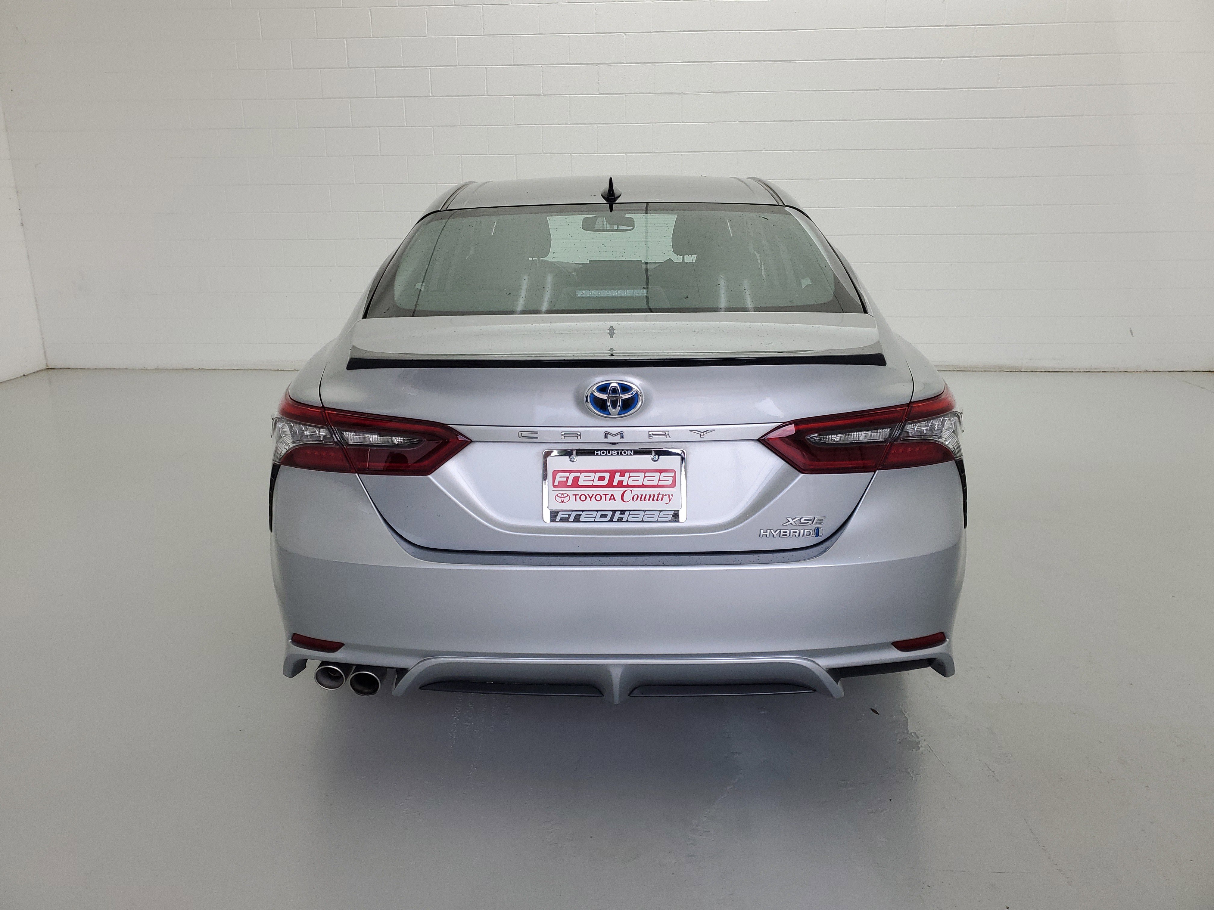 Used 2023 Celestial Silver Metallic/Midnight Black Metallic Toyota XSE image 6