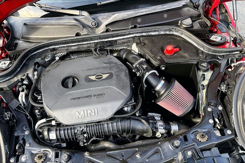 Used 2016 Red MINI Base image 27