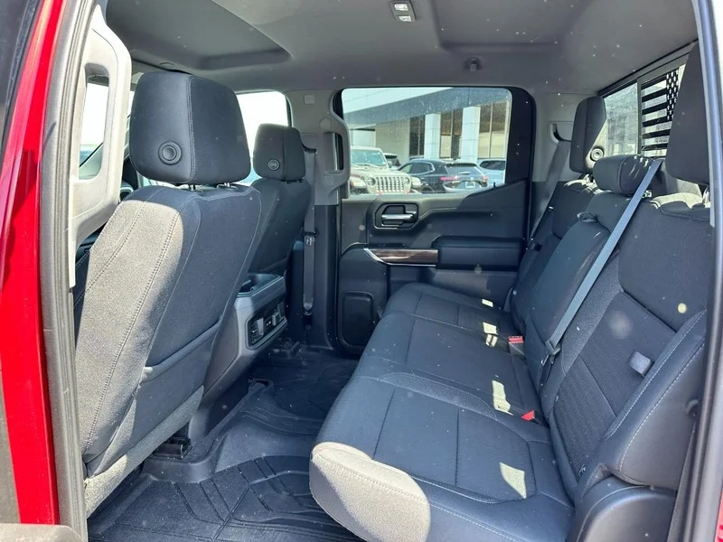 Used 2019 CAJUN RED TINTCOAT Chevrolet RST image 11