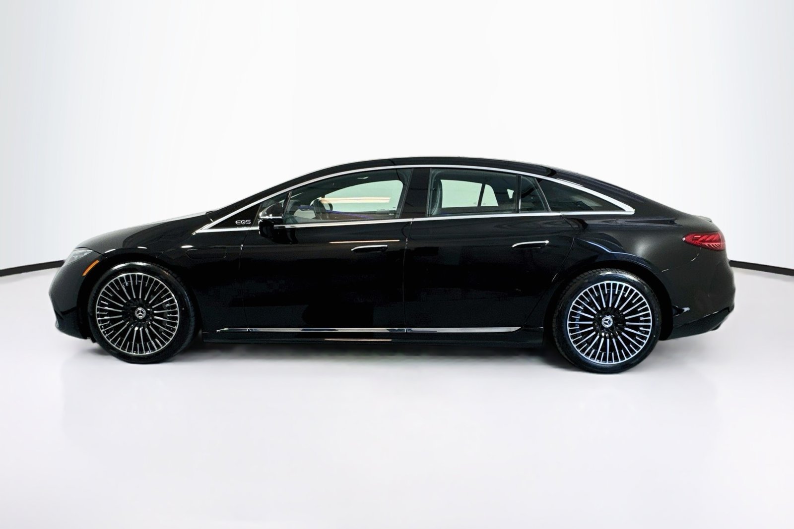 Certified Used 2024 Obsidian Black Metallic Mercedes-Benz EQS 450+ image 8