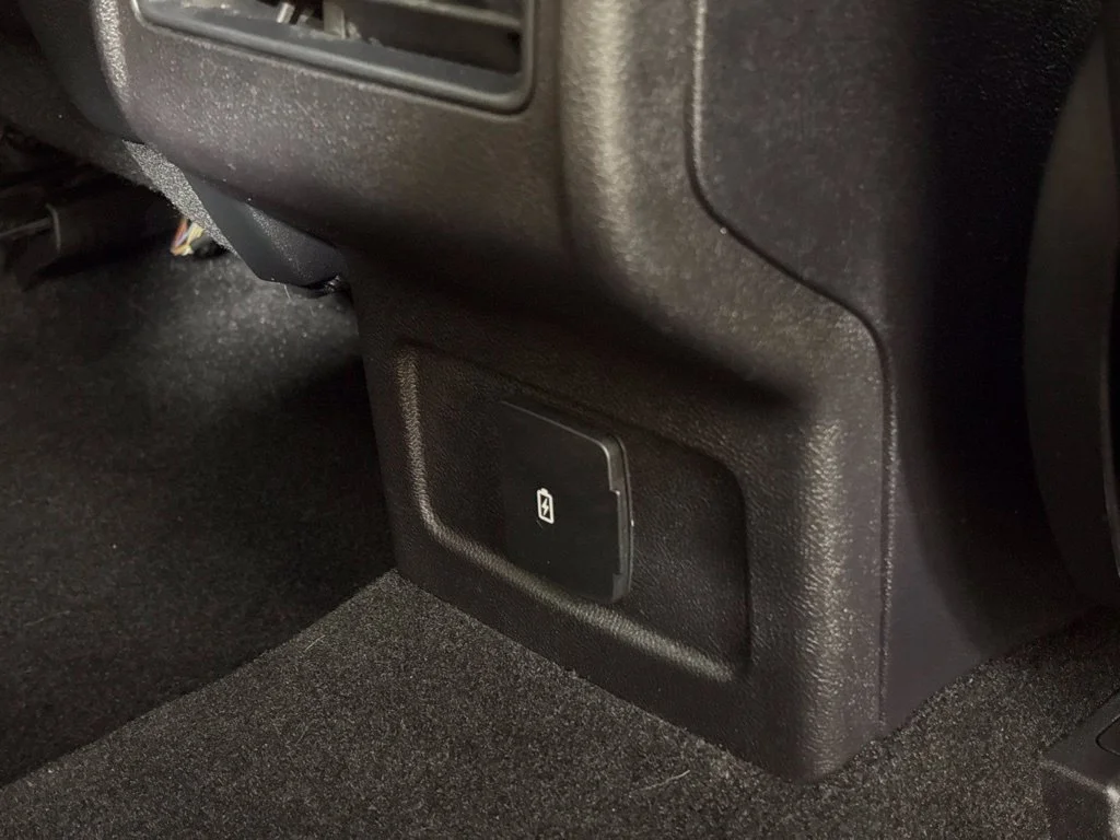 Used 2020 Black Lincoln Reserve image 22