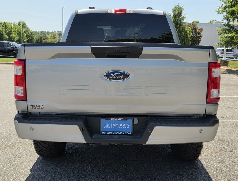 Used 2023 SILVER FORD XL image 6