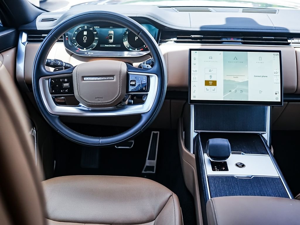 Used 2025 Gray Land Rover SE image 29