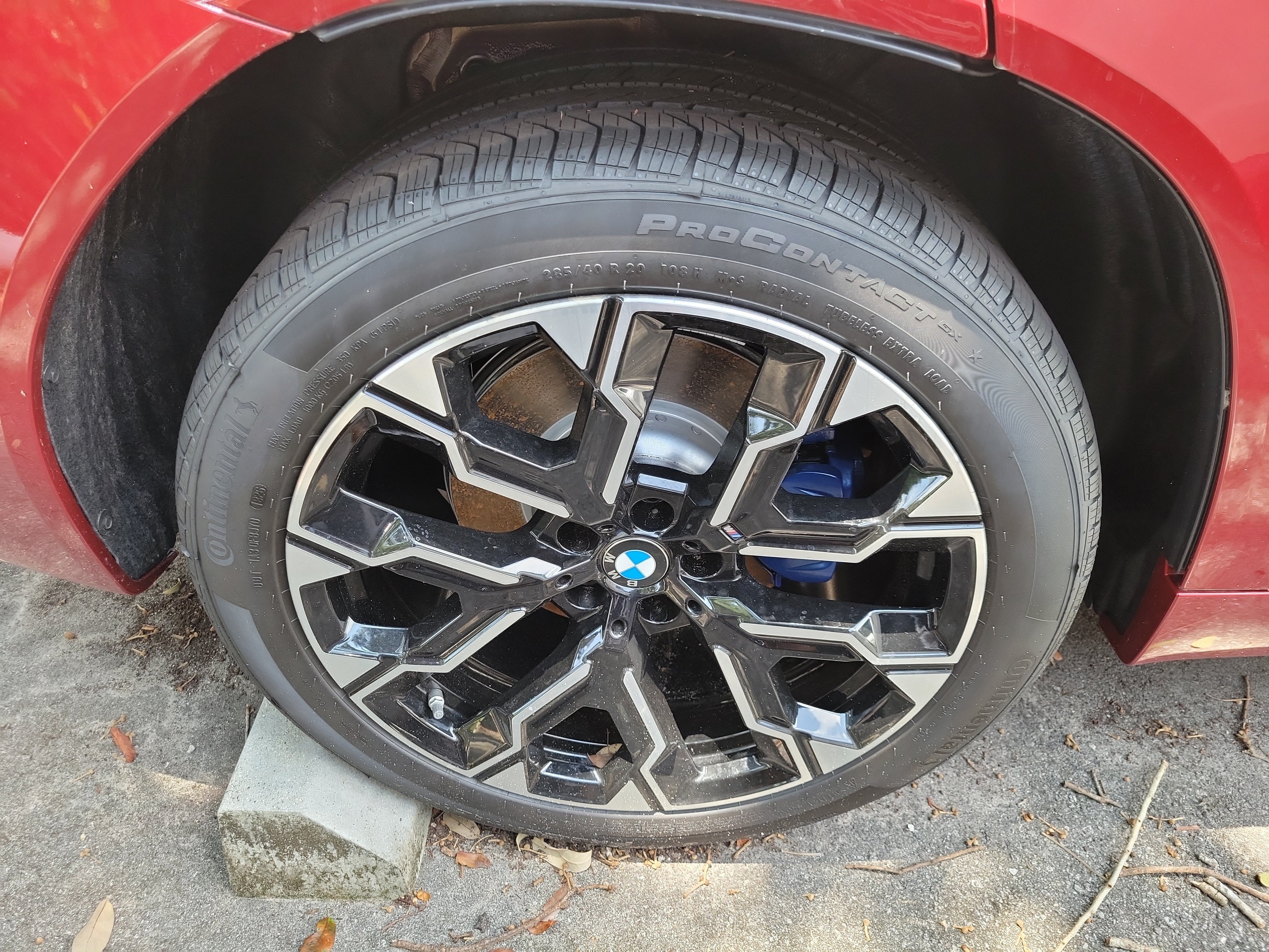 New 2026 Vegas Red Metallic BMW 30 xDrive image 6