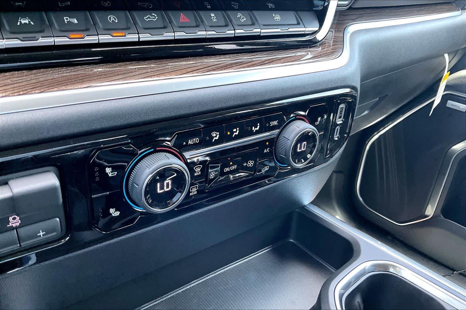 2026 Chevrolet Silverado 1500 RST - Photo 18