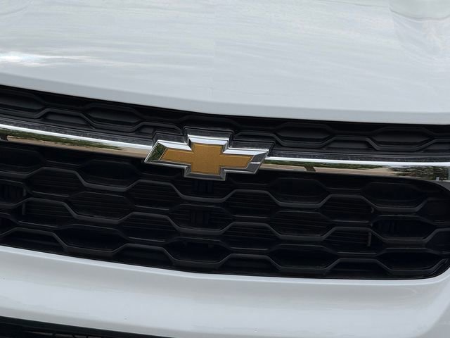 New 2026 Summit White Chevrolet LT image 3