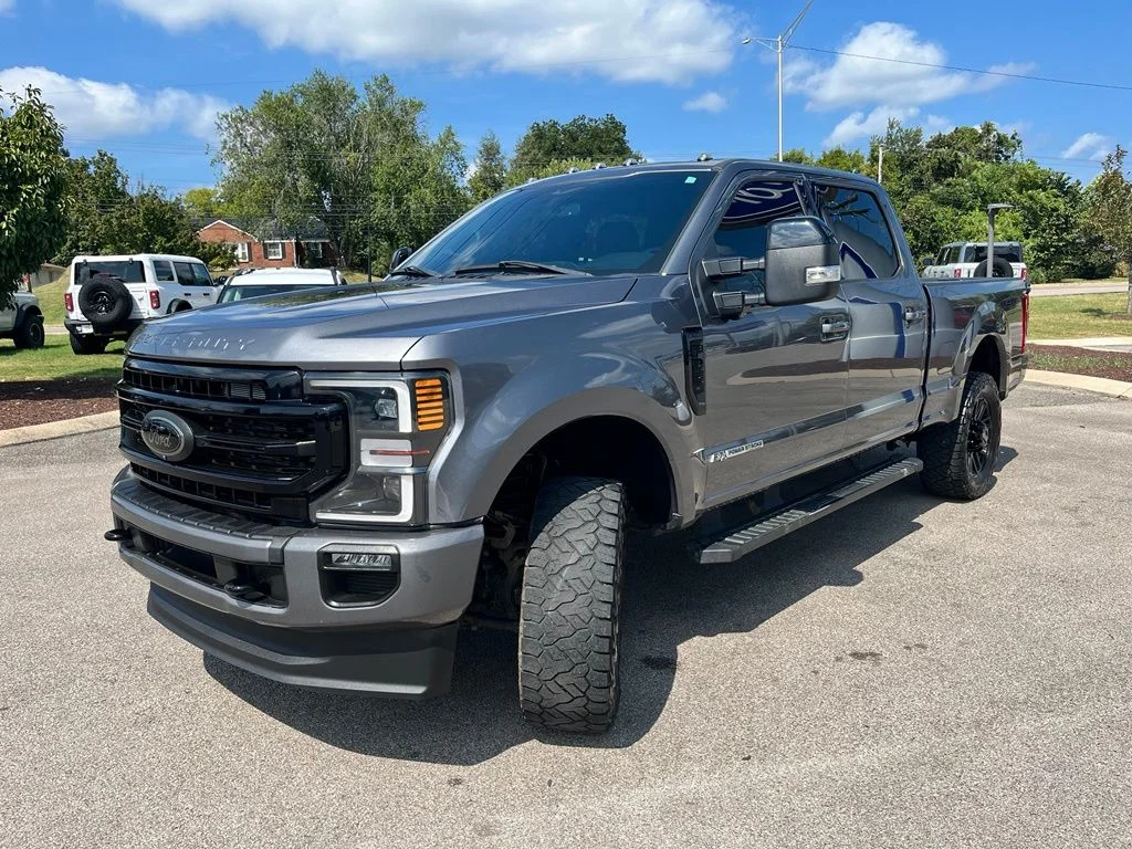 Used 2022 Gray Ford Lariat image 3