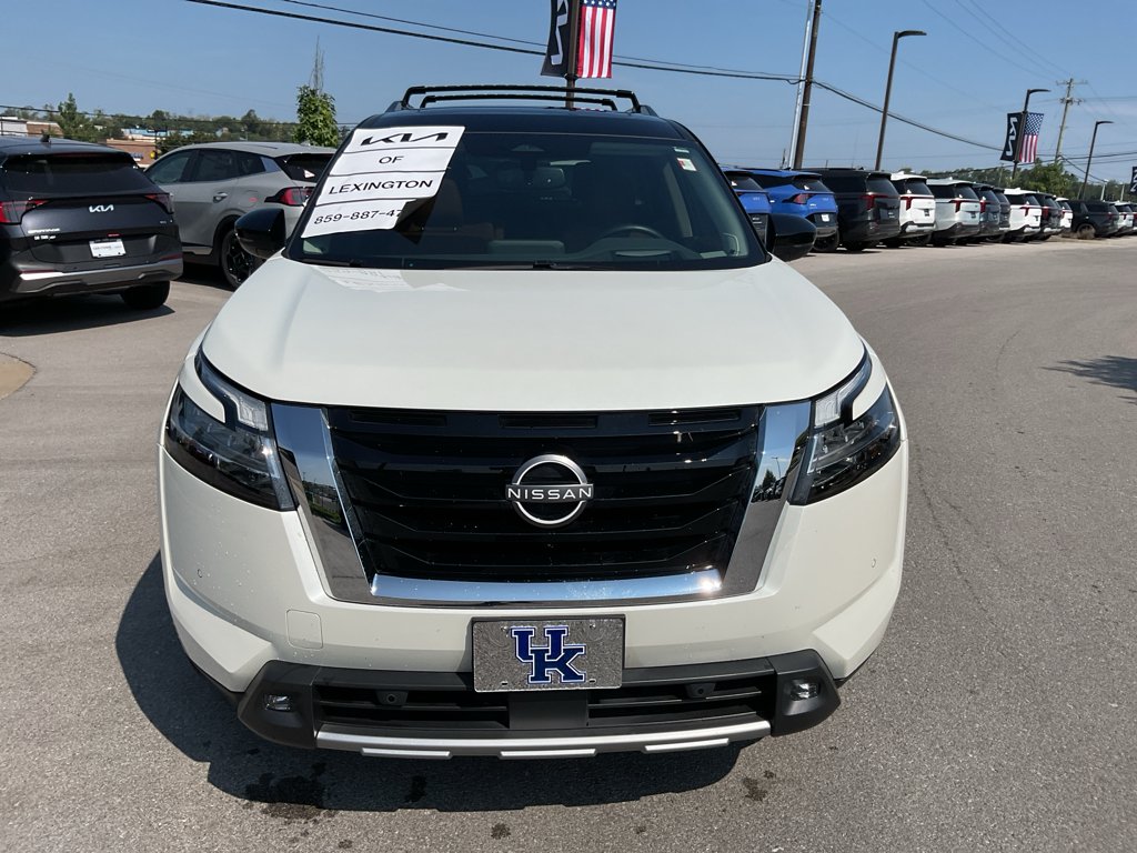 Used 2022 Pearl White Tricoat/Super Black Nissan Platinum image 3