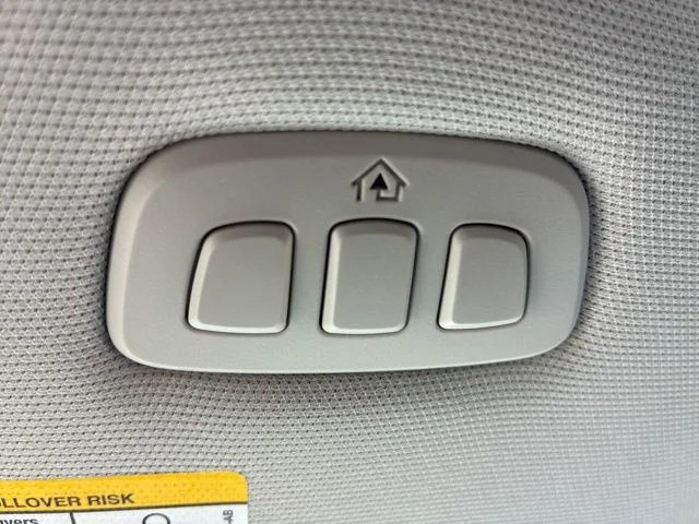 New 2026 Star White Metallic Tri-Coat Ford Platinum® image 53