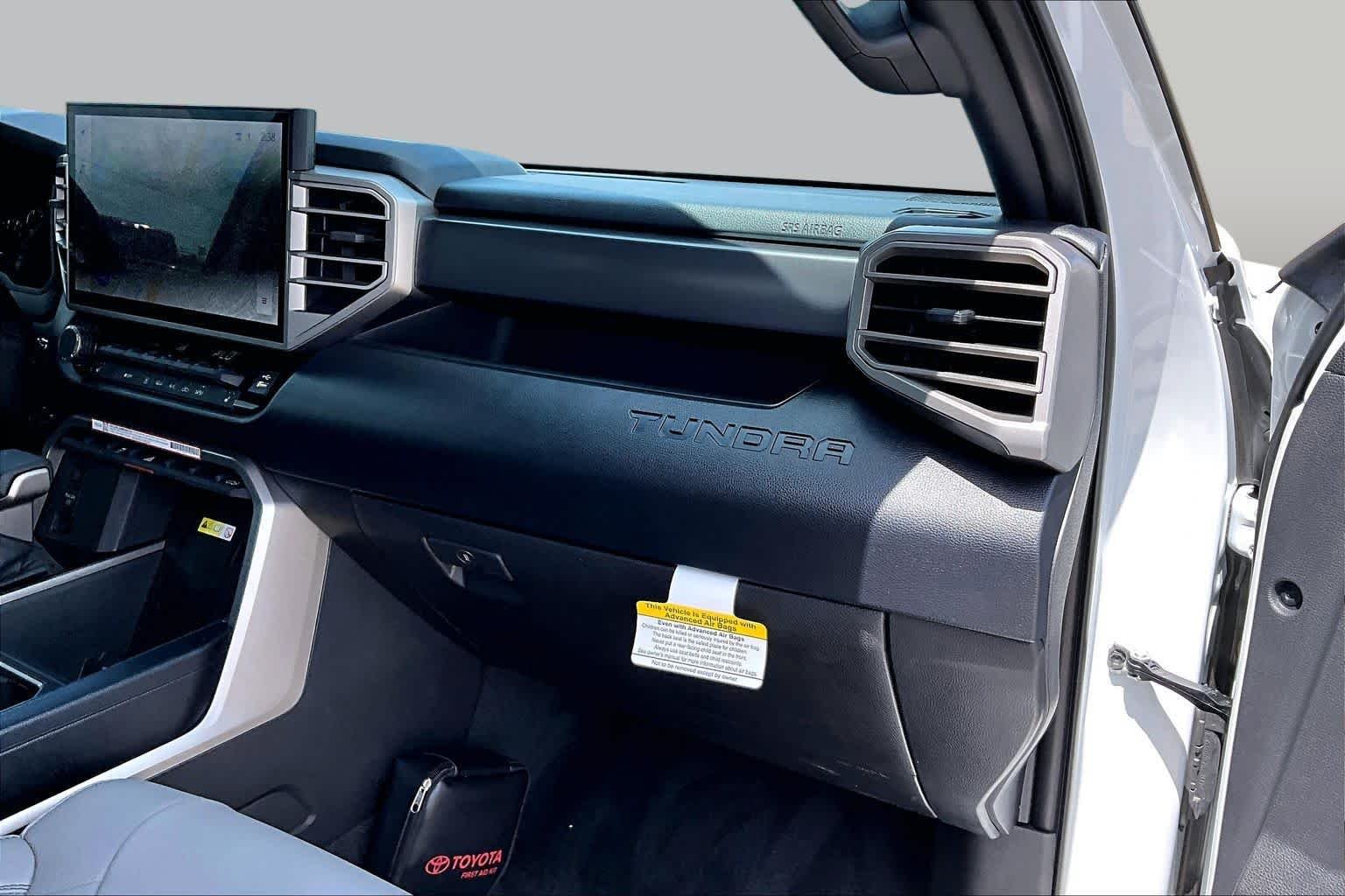 Used 2026 Ice Cap Toyota SR5 image 18