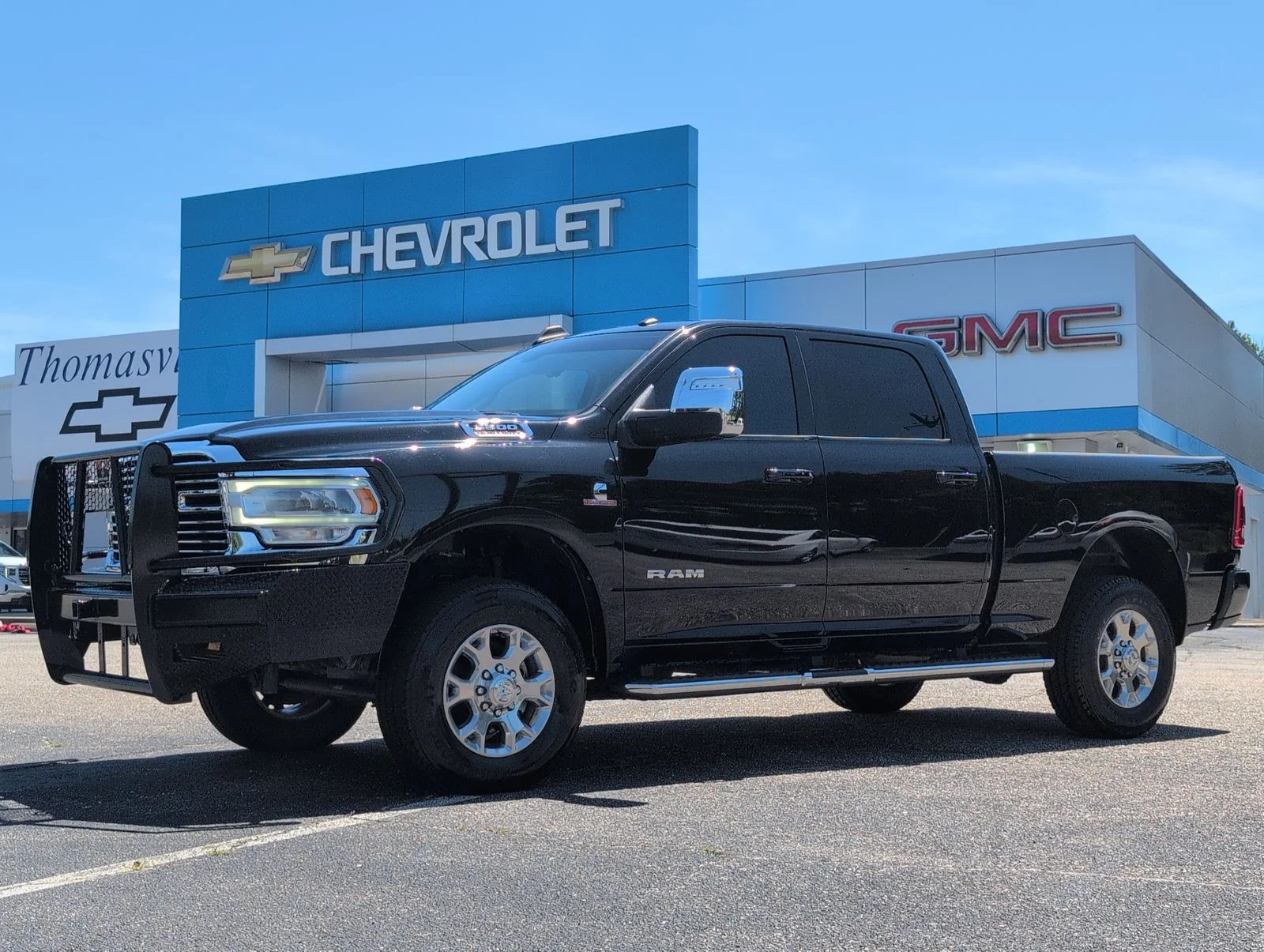 2023 RAM 3500 Laramie 4X4 Crew Cab SWB's photo