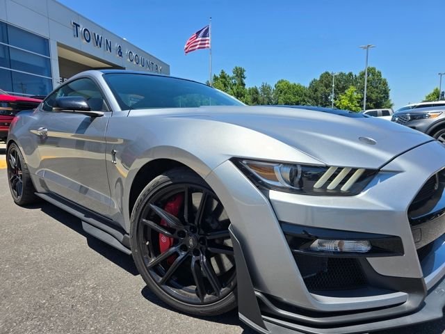Used 2021 Iconic Silver Metallic Ford Shelby GT500 image 10