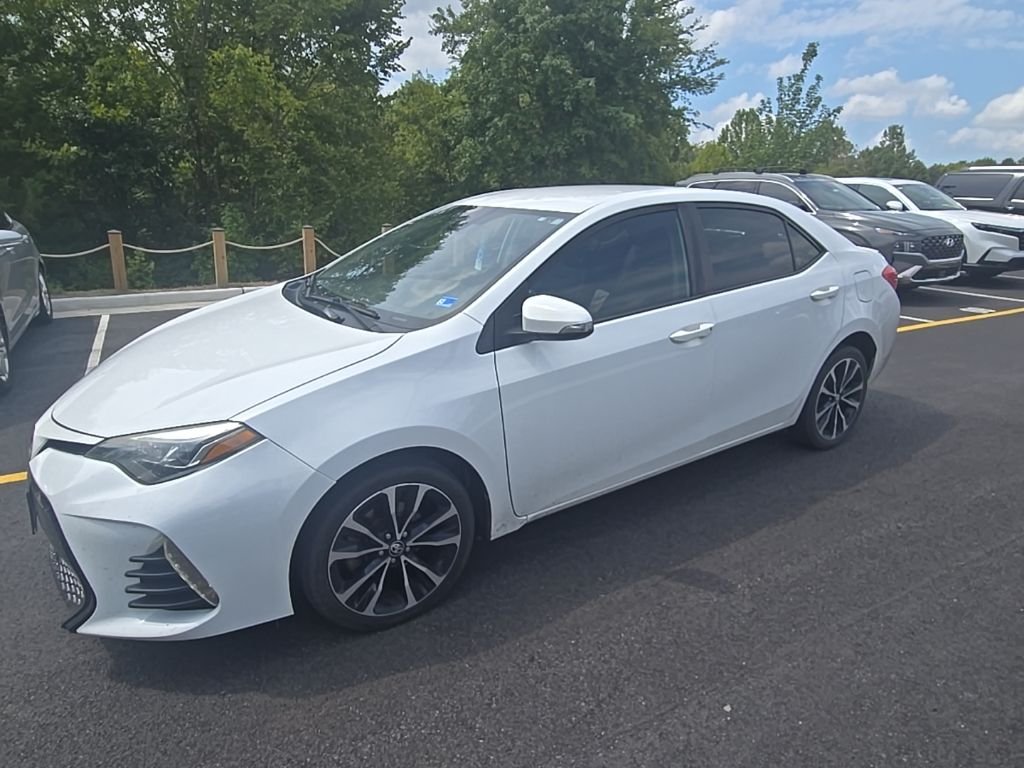 2019 Toyota Corolla SE FWD photo
