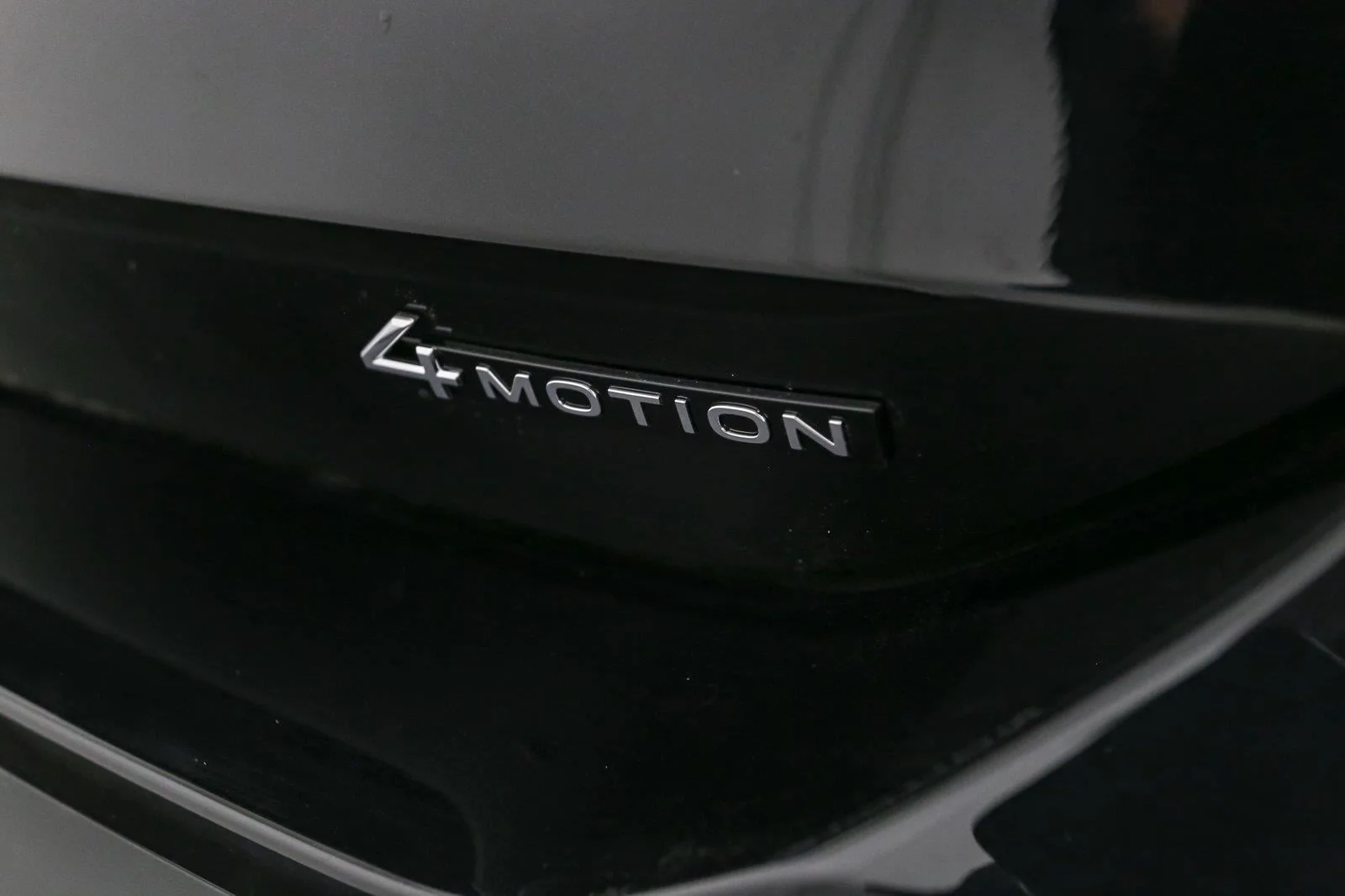 New 2026 Deep Black Pearl Volkswagen SE image 11