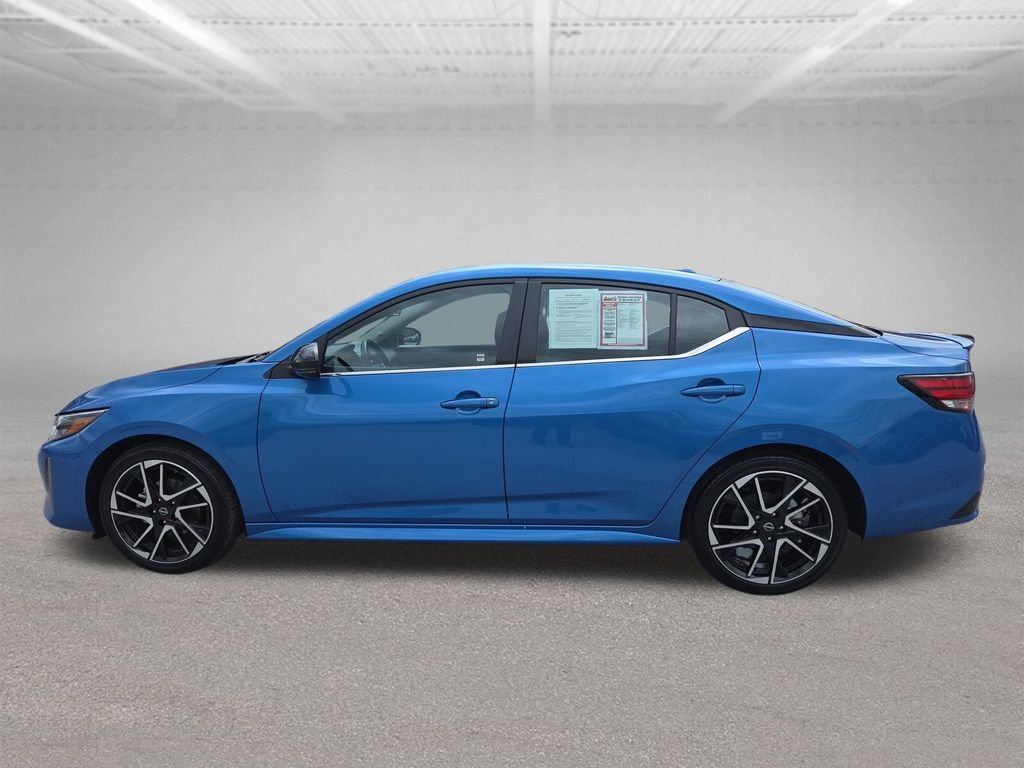 Used 2025 Electric Blue Metallic Nissan SR image 3