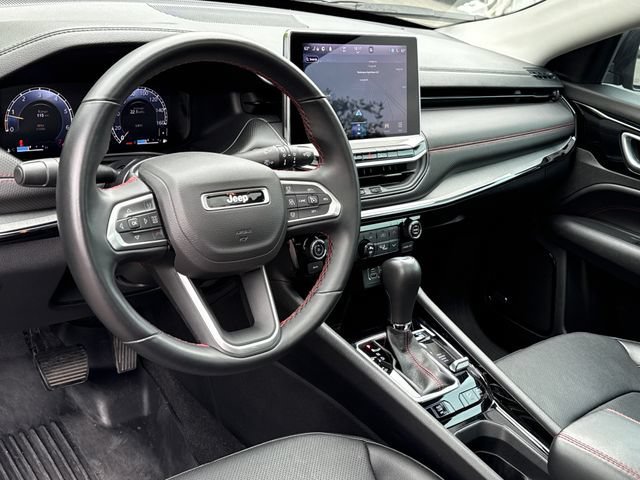 Used 2022 Granite Crystal Metallic Clearcoat Jeep Trailhawk image 14