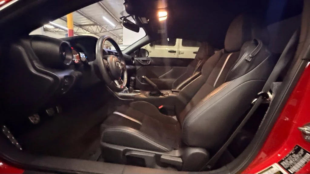 Used 2024  Toyota Premium image 6