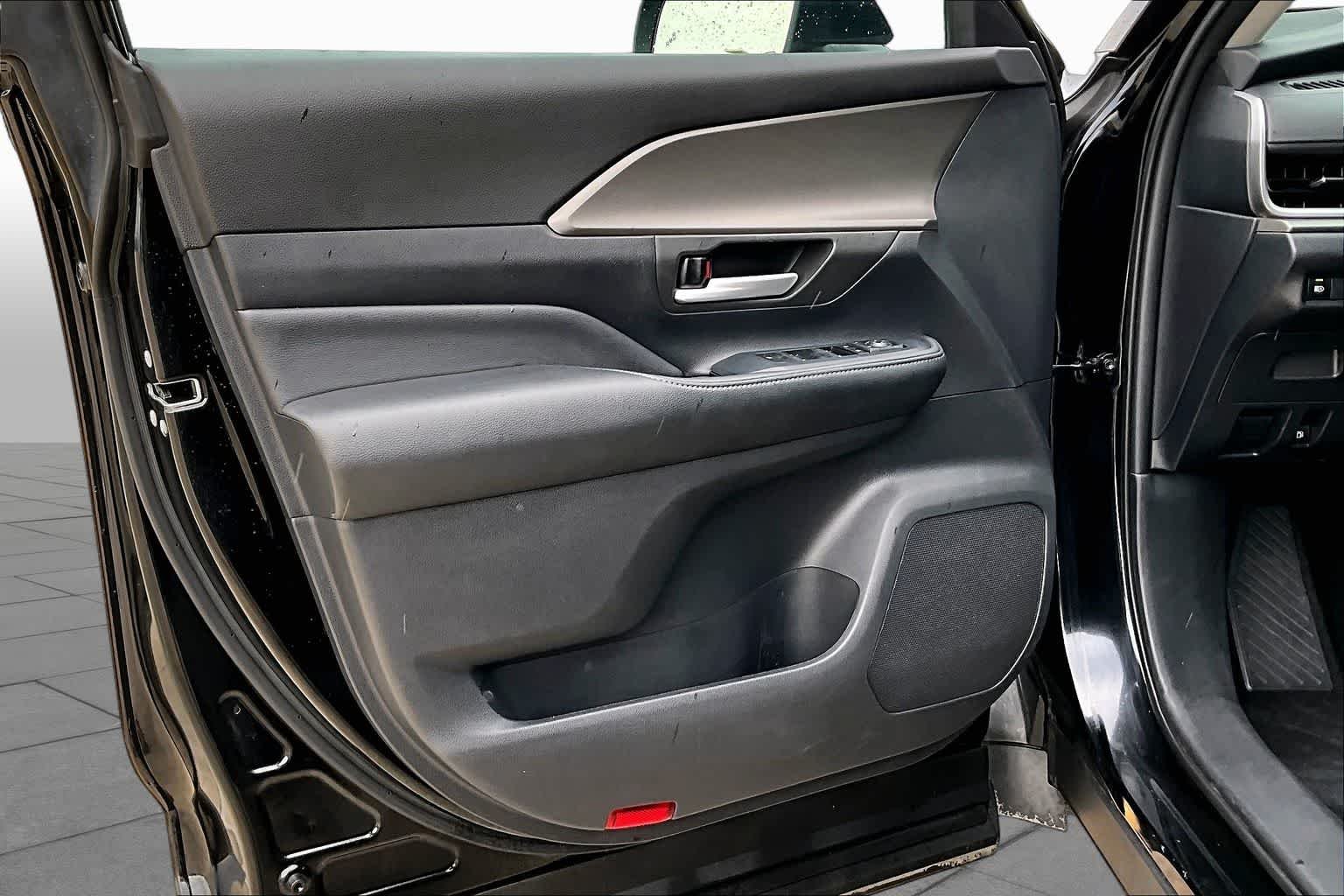 Used 2024 Midnight Black Metallic Toyota XLE image 21