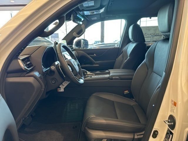 New 2026 Eminent White Pearl Lexus LX 700h LUXURY image 12