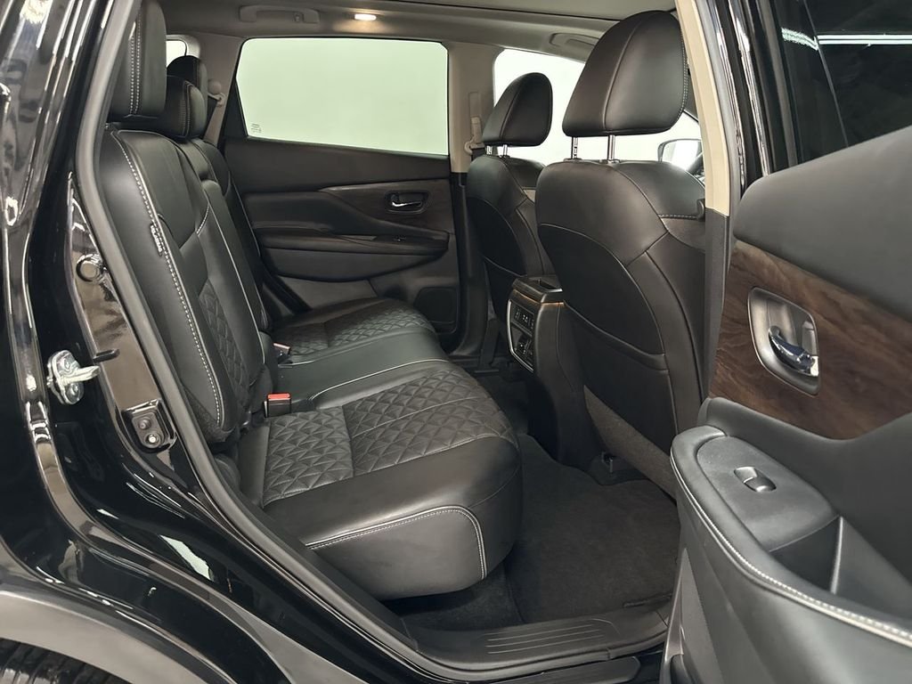 Used 2020 Super Black Metallic Nissan Platinum image 17