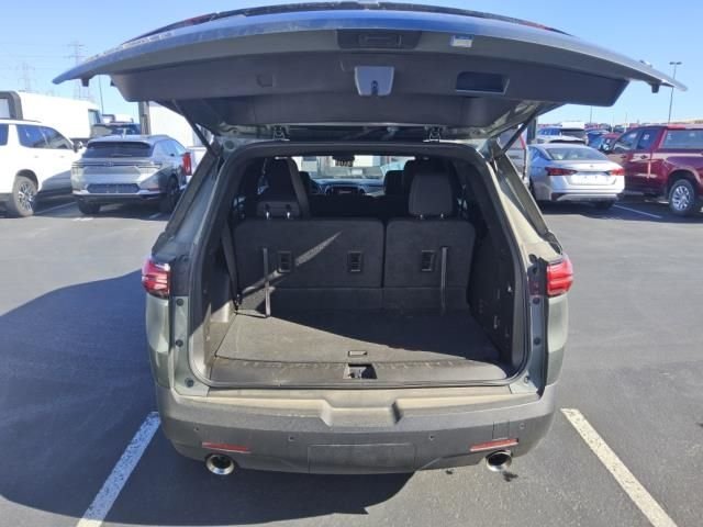 Used 2023 Silver Sage Metallic Chevrolet LT Cloth image 5