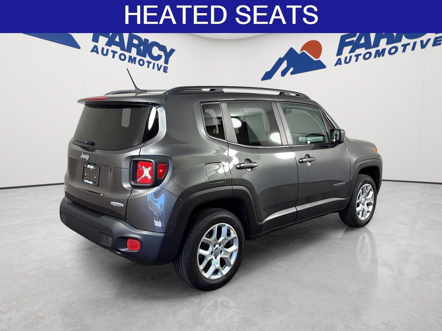 Used 2017 Granite Crystal Metallic Clearcoat Jeep Latitude image 5