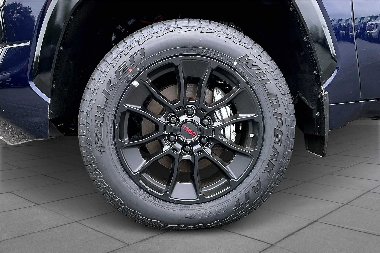 2025 Toyota Tundra Platinum - Photo 11