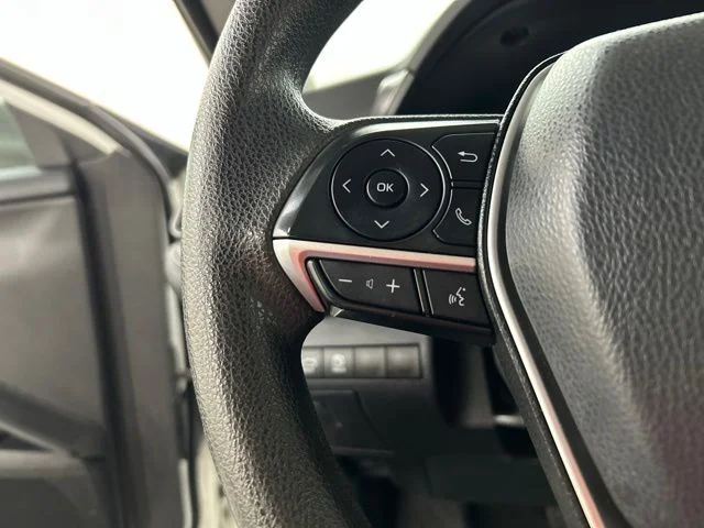 Used 2021 White Toyota LE image 9