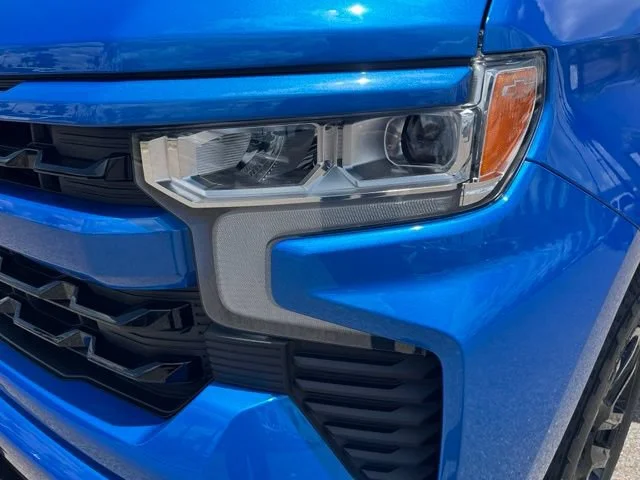 Used 2026 Riptide Blue Metallic Chevrolet RST image 4