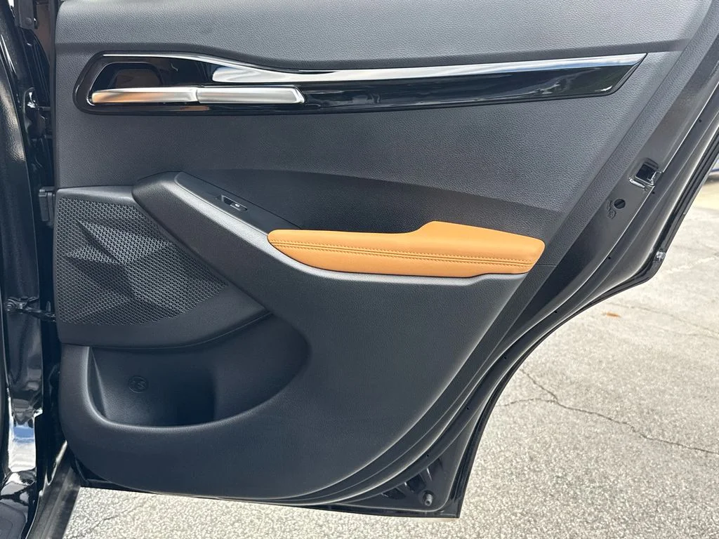 2025 Kia Seltos EX - Photo 17