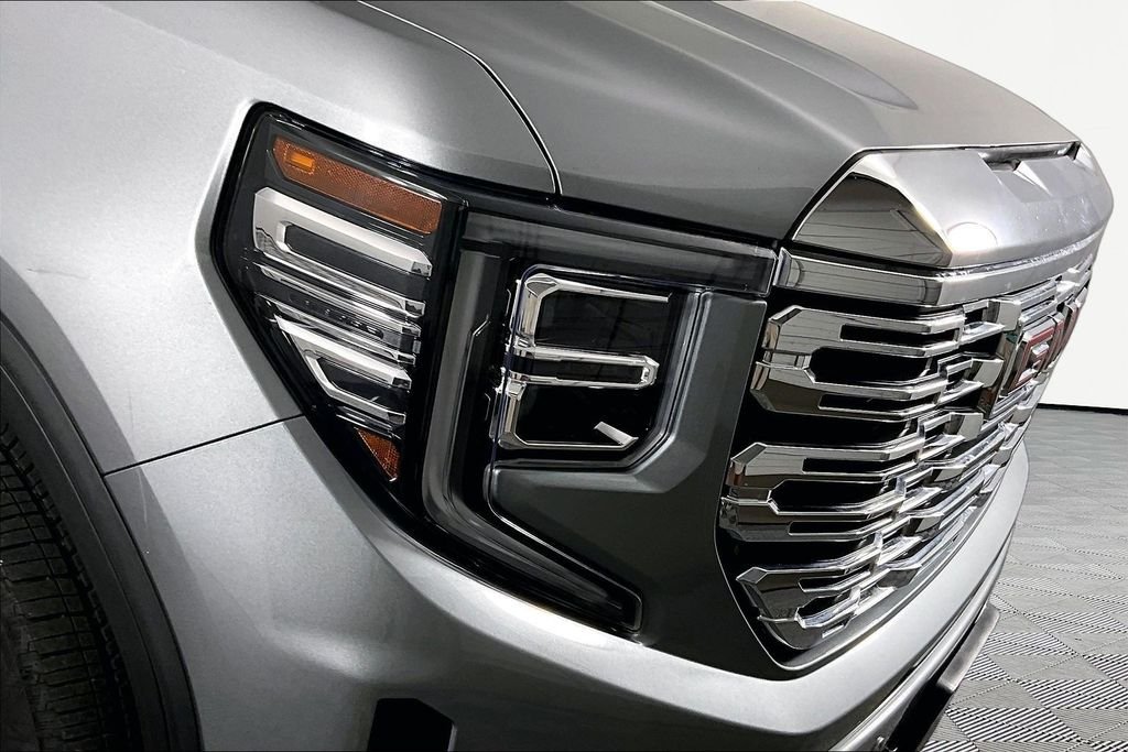 Used 2023 Gray GMC Denali image 26