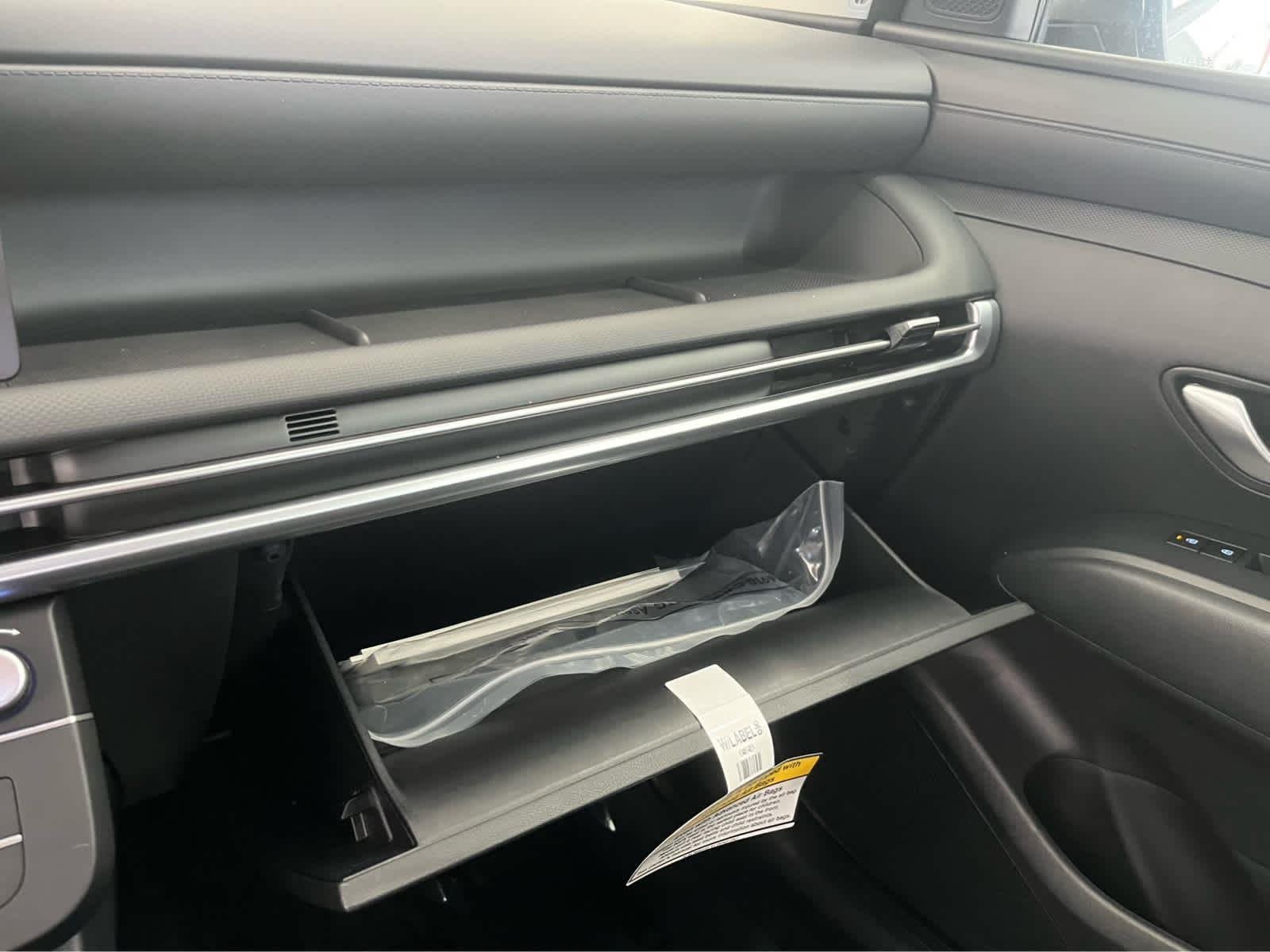 Used 2025 Shimmering Silver Hyundai SE image 21