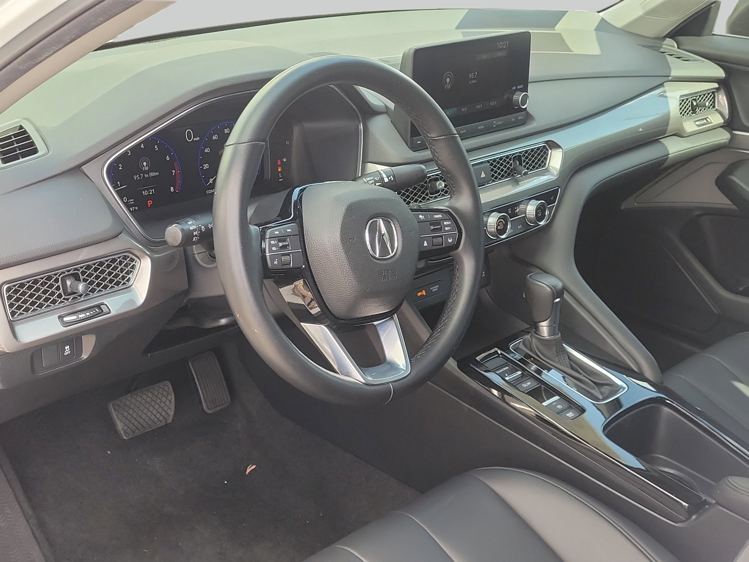 Used 2024 White Acura  image 19
