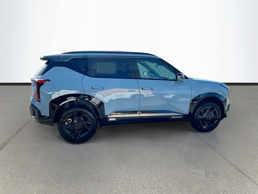 New 2027 Frost Blue Kia X-Line image 8