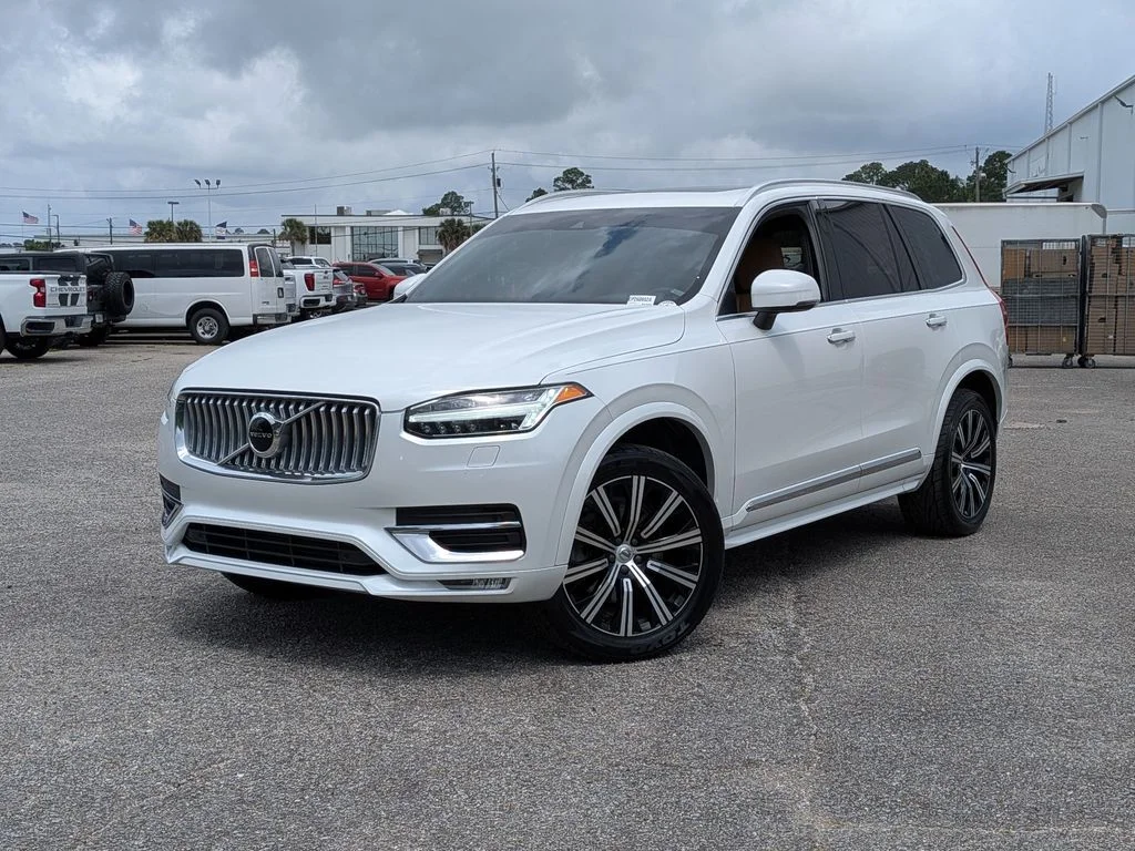 2022 Volvo XC90